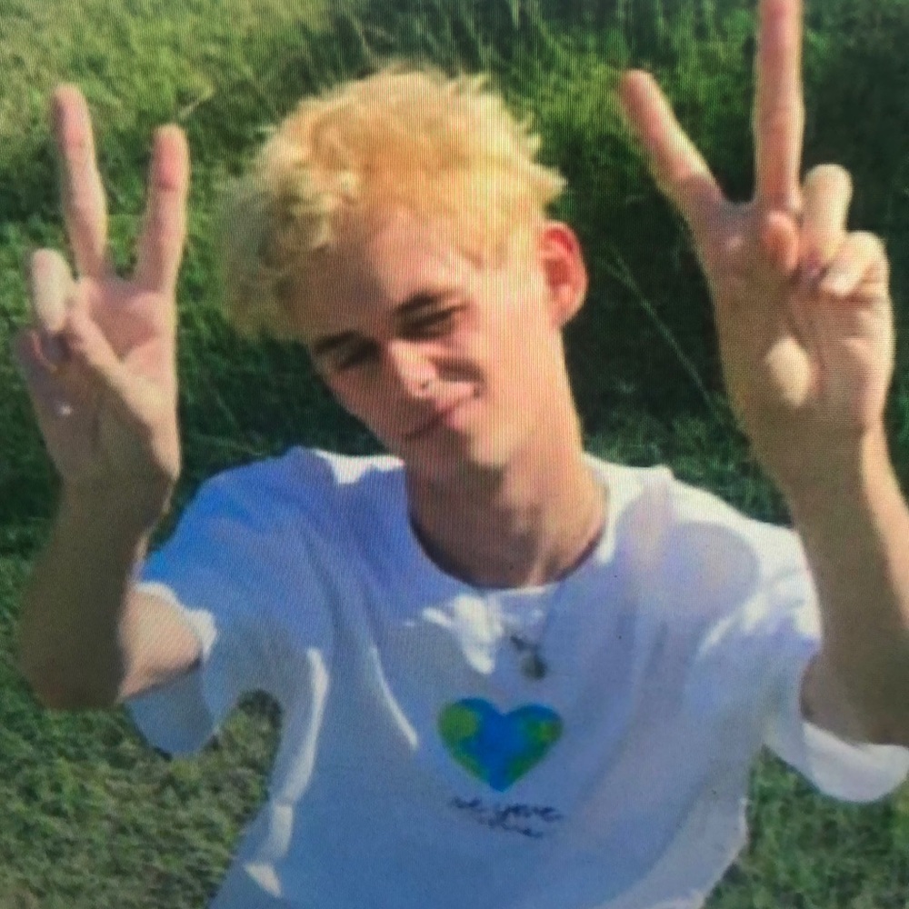 Meet your Posher, Lee